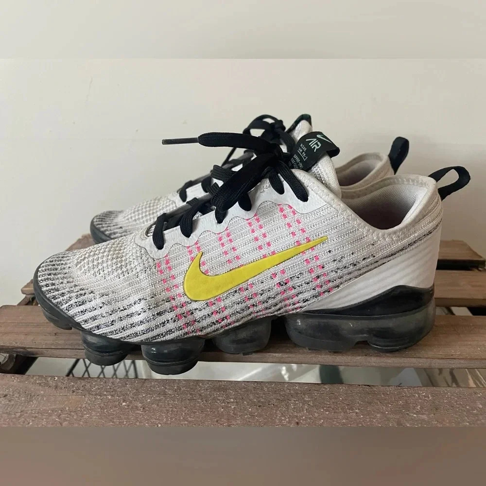 Nike Air VaporMax FK 3 GS White Dynamic Yellow - BQ5238 102 - Size: 6Y /…